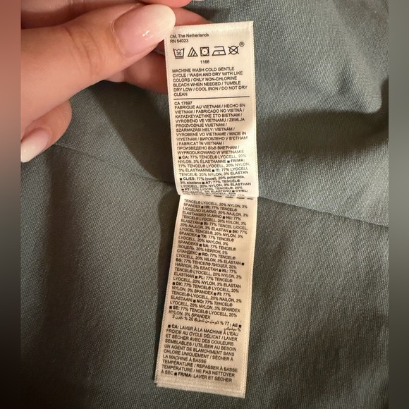 Athleta Minimalistic Eastbound Blazer - Picture 10 of 10